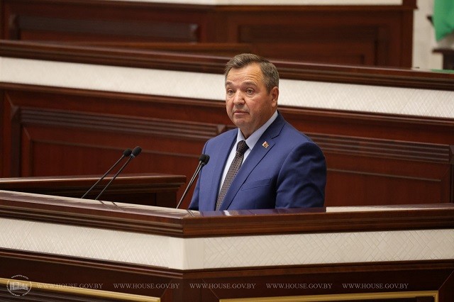 Министр Андрей Павлович Худык представил депутатам законопроект в области охраны озонового слоя